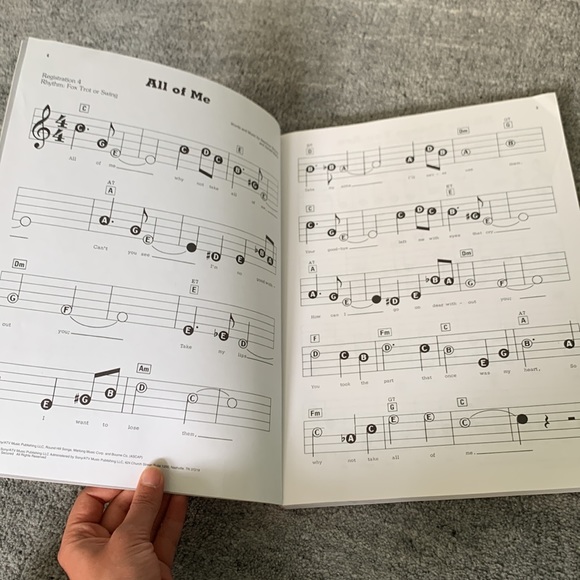 EZ Play Piano Book - 1930s Songs - Picture 2 of 3